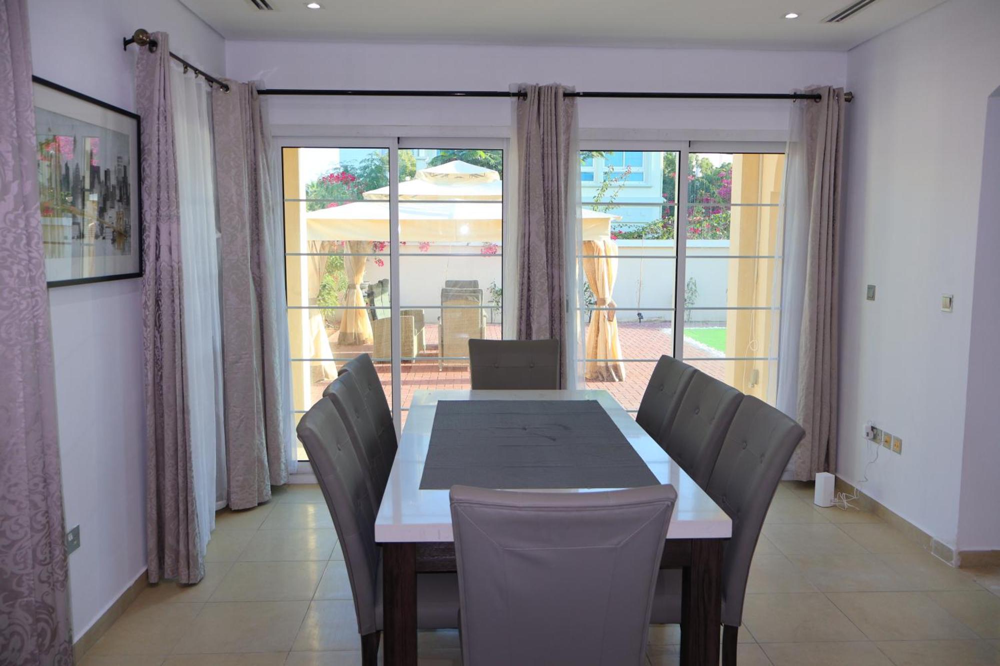Fully Furnished Garden 2 Bedroom Dubai