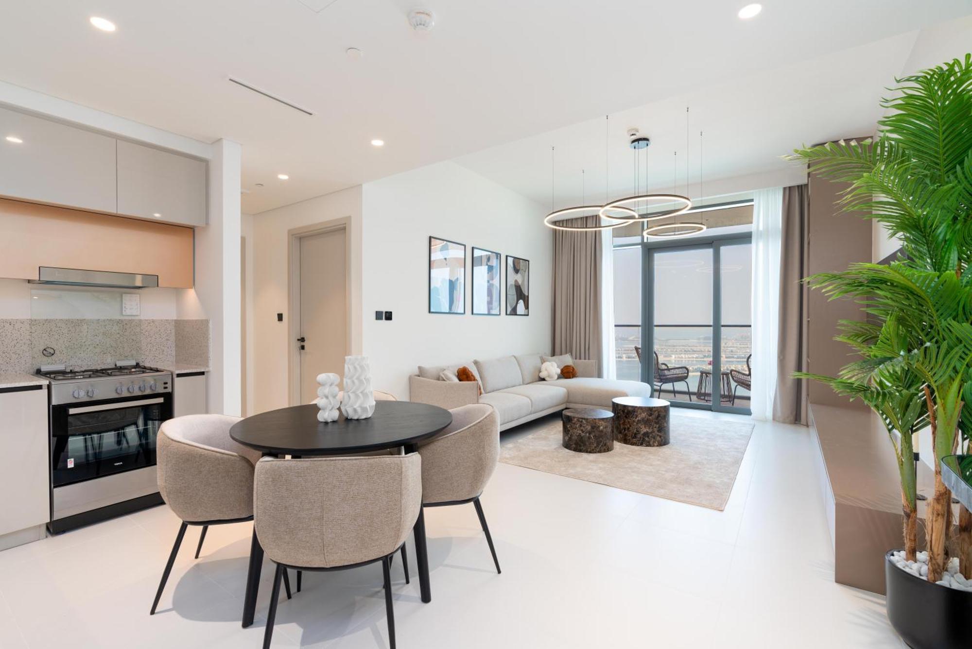 Marina Vista 2 - Beachfront Stunning - Full Sea Views Dubai