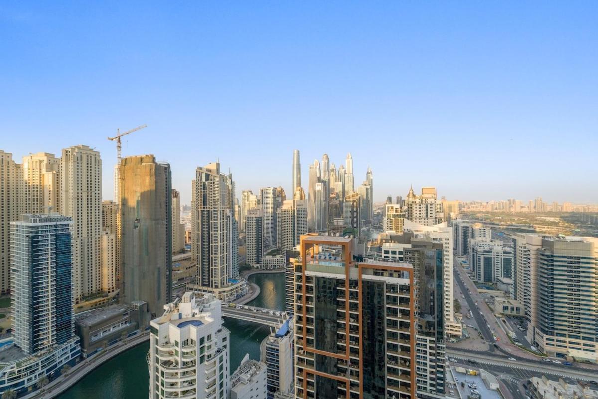Apartment First Class 1br Stunning & Marina Views Dubai