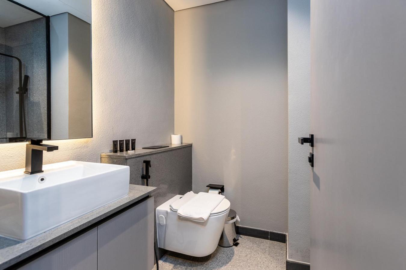 Apartment Serene In Mag Eye 920 - Allsopp & Allsopp Dubai