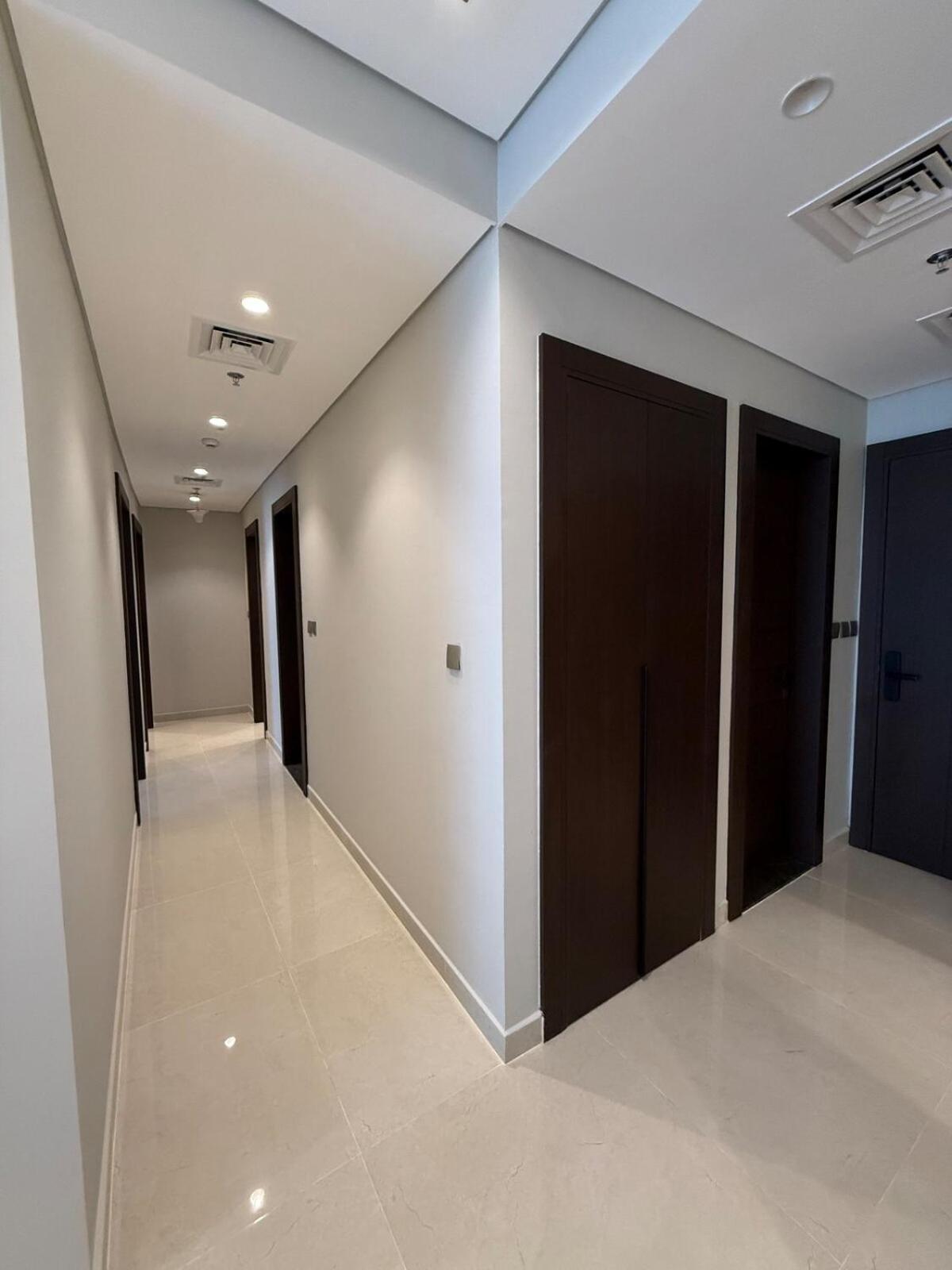 Apartment Luxurious 2-bedroom Business Bay *