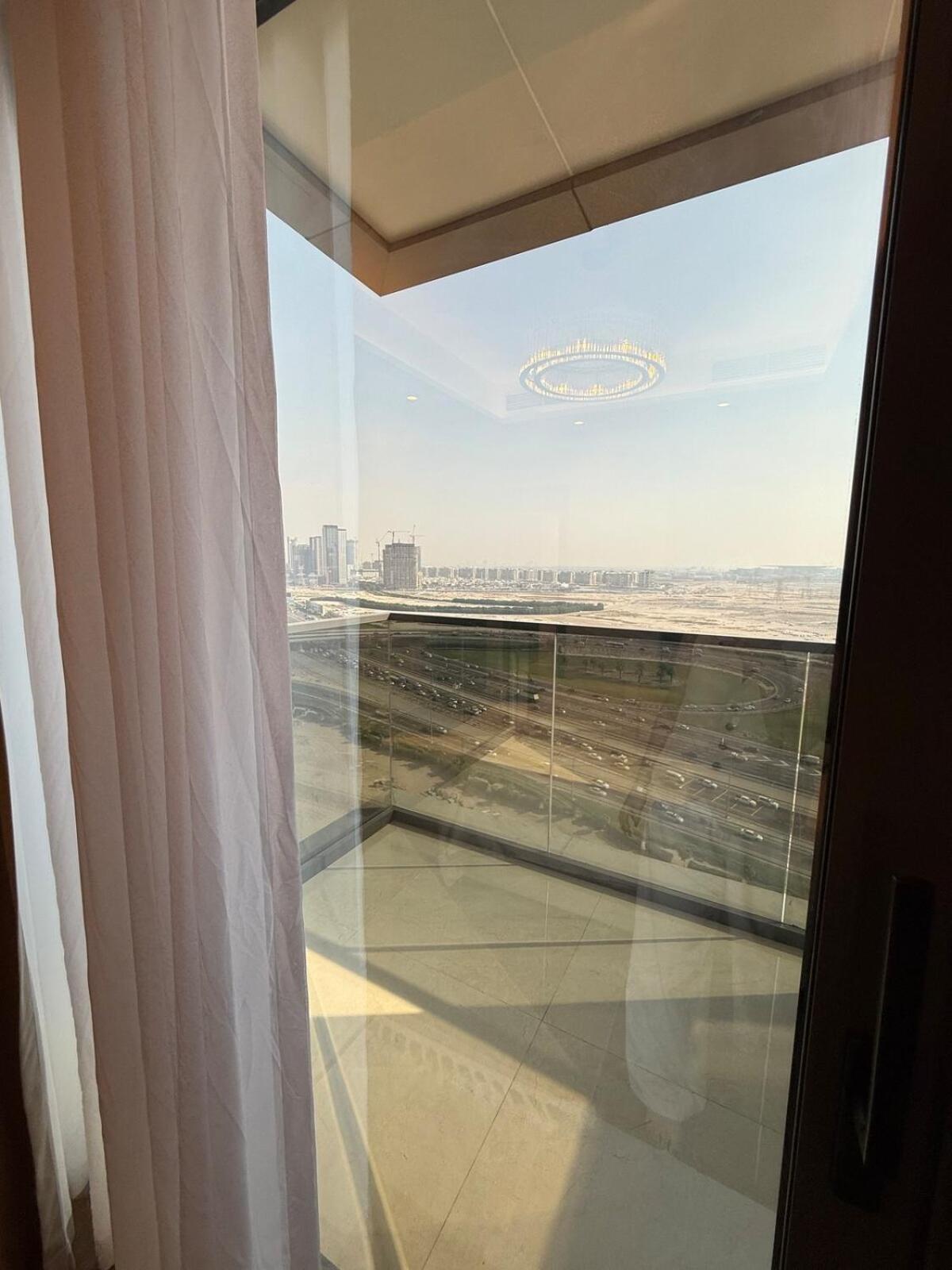 Apartment Luxurious 2-bedroom Business Bay