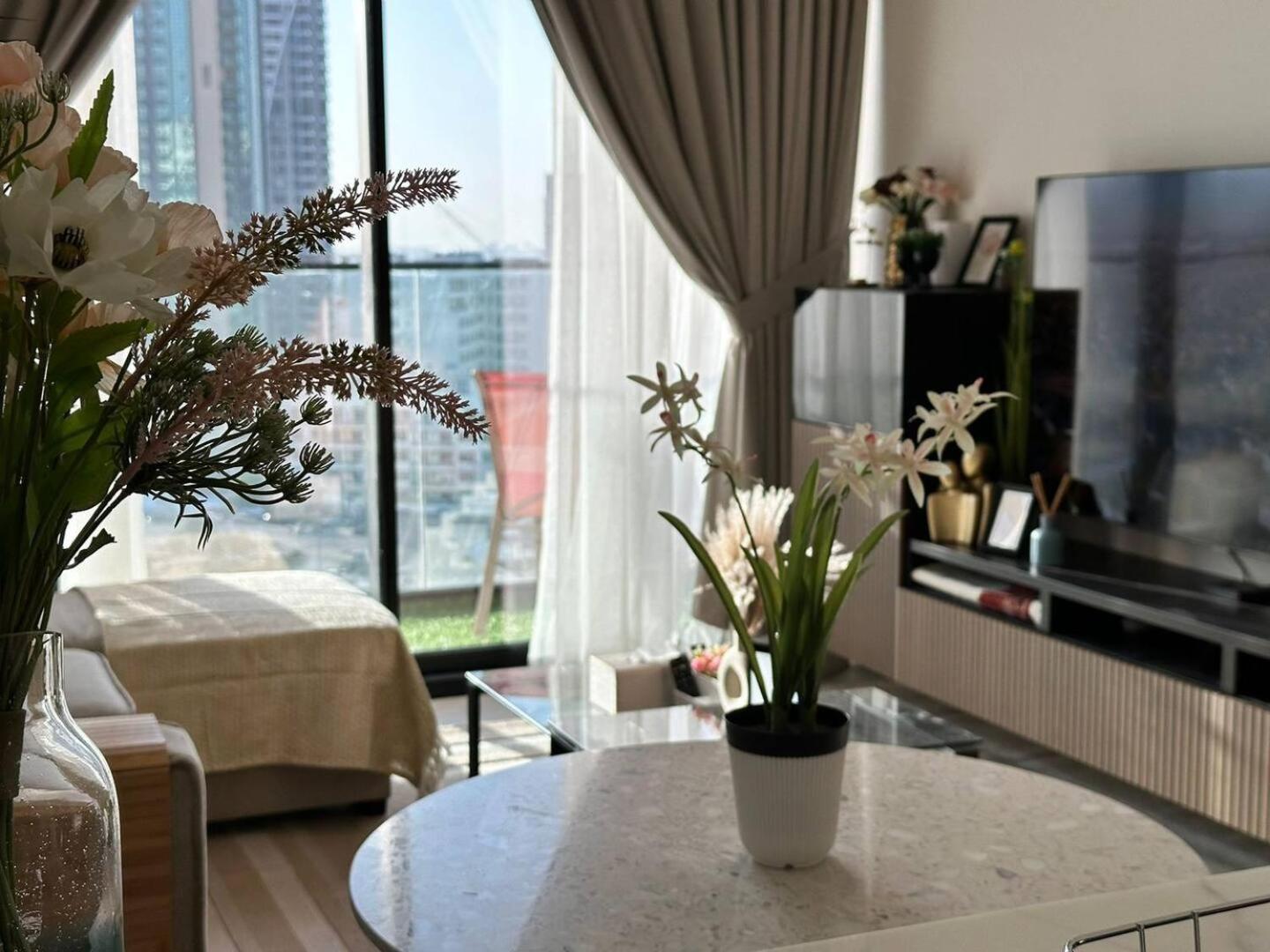 Gorgeous 1br In Jvc Apartment Dubai