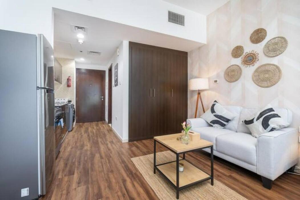Apartment Calm Right By The Golf Courses In Sports Dubai