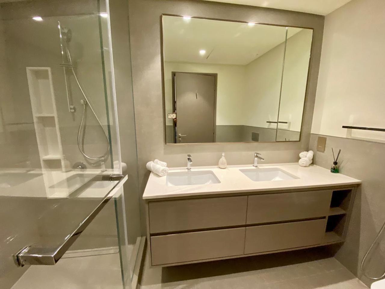 Apartment Grande Signature Burj Kahlifa And Fountains View By Oima Leasing Property