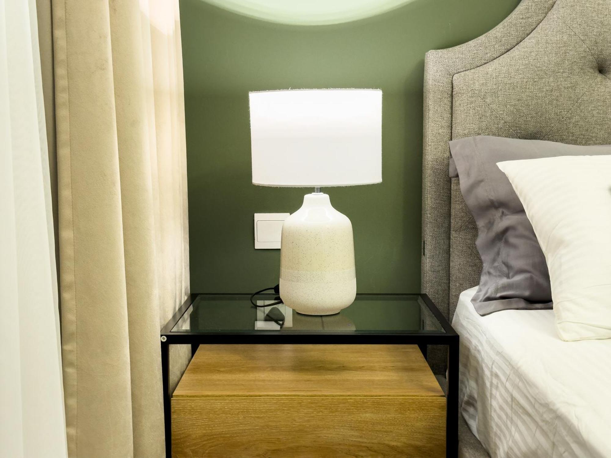 Luxury In Business Bay 5 People Dubai