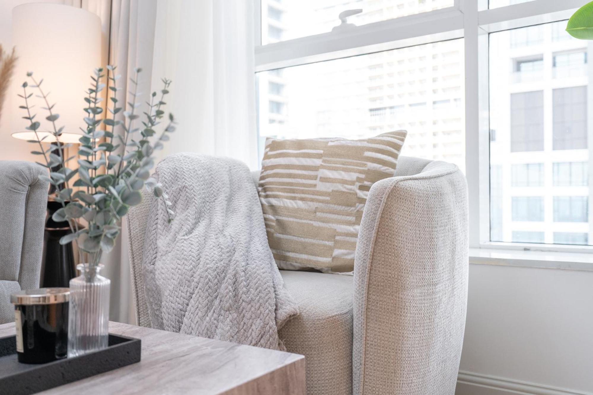 Sleeps 4 In 2 Bedroom In Gate 2 Apartment