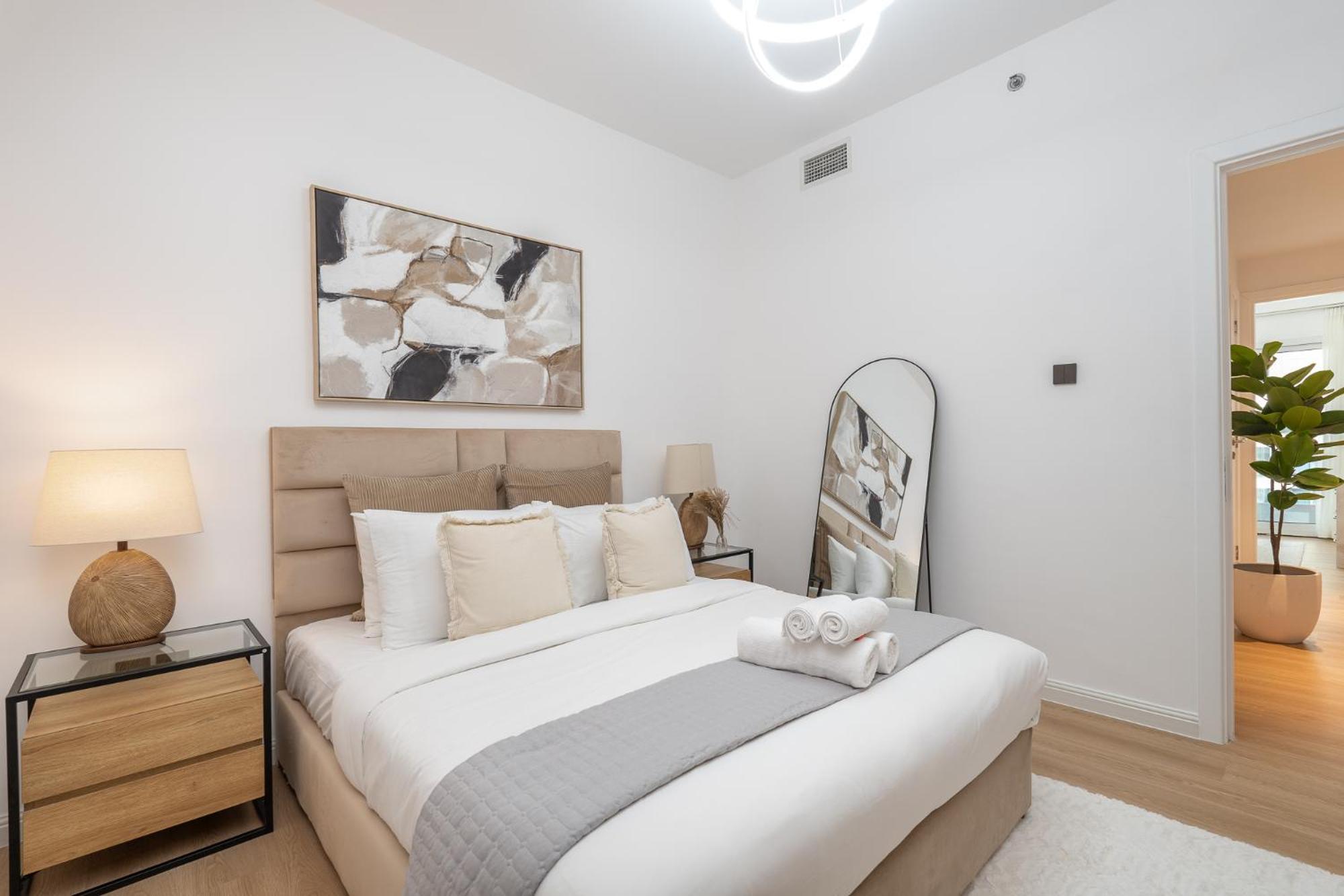 Apartment Sleeps 4 In 2 Bedroom In Gate 2