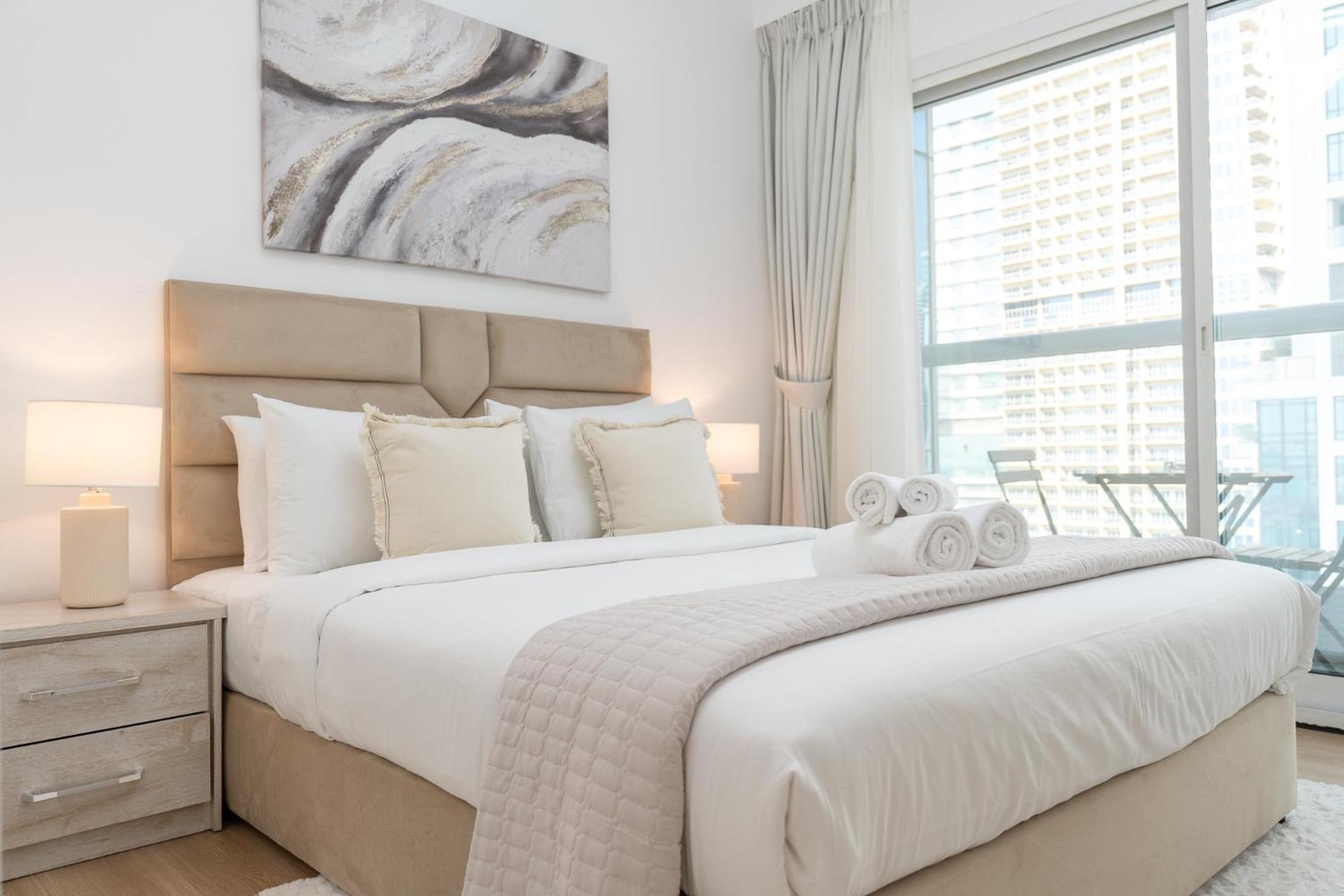 Apartment Sleeps 4 In 2 Bedroom In Gate 2