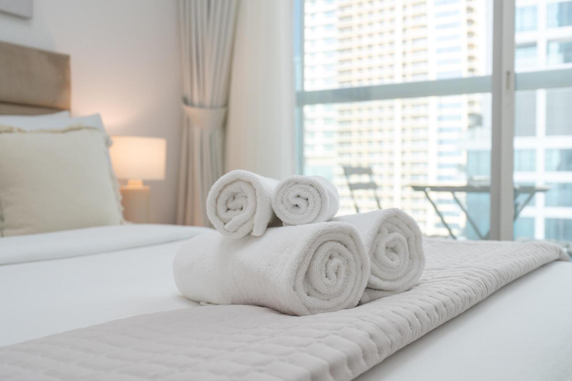 Sleeps 4 In 2 Bedroom In Gate 2 Apartment Dubai