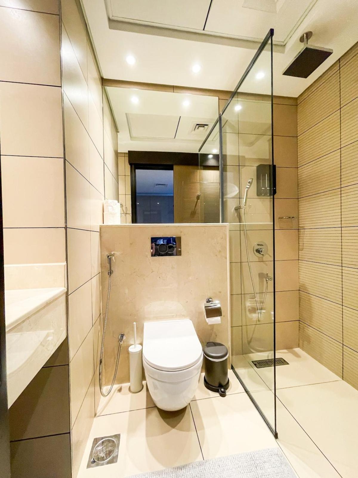 Apartment Tastefully Decorated 1 Bedroom In Jvc Dubai