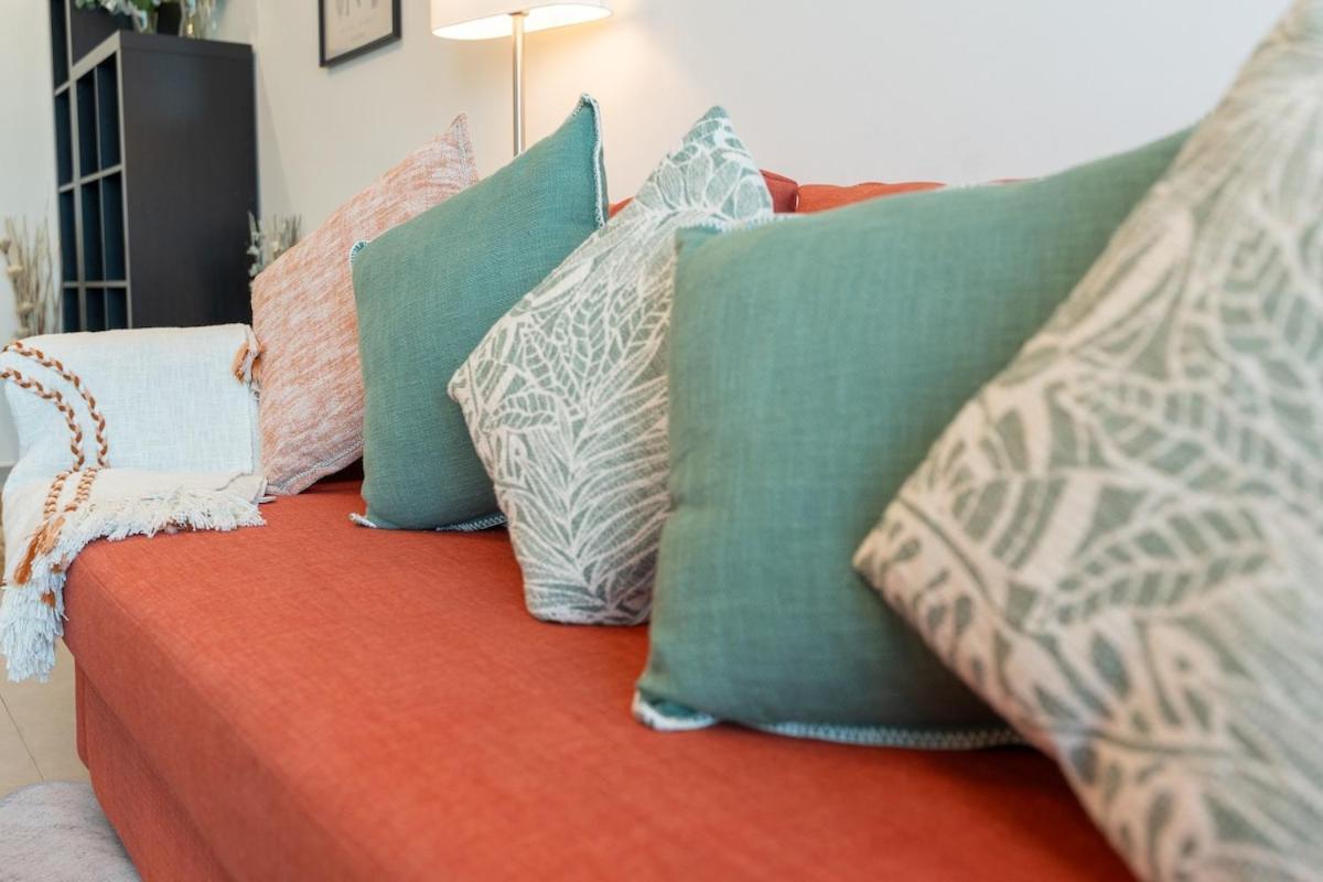 Apartment Bright And Warm 2-bedroom In Al Barsha