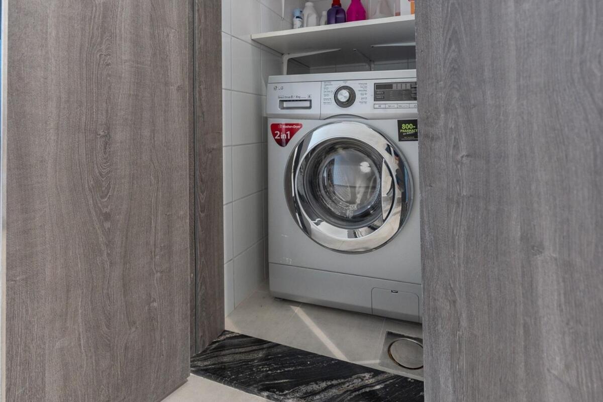 Bright And Warm 2-bedroom In Al Barsha Apartment Dubai