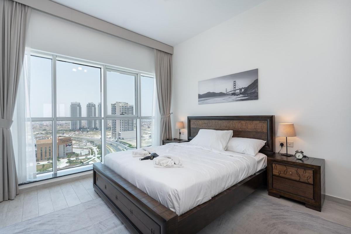 Apartment Bright And Warm 2-bedroom In Al Barsha *