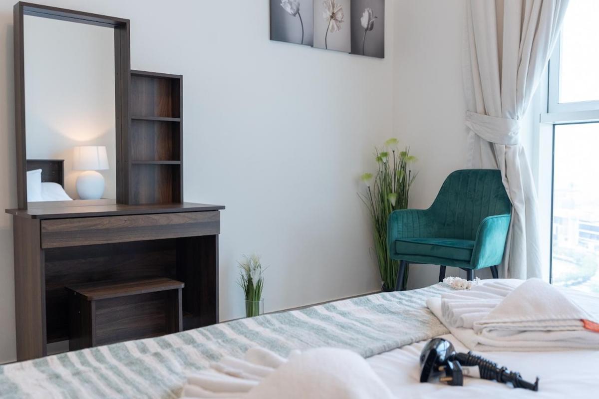Bright And Warm 2-bedroom In Al Barsha * Dubai