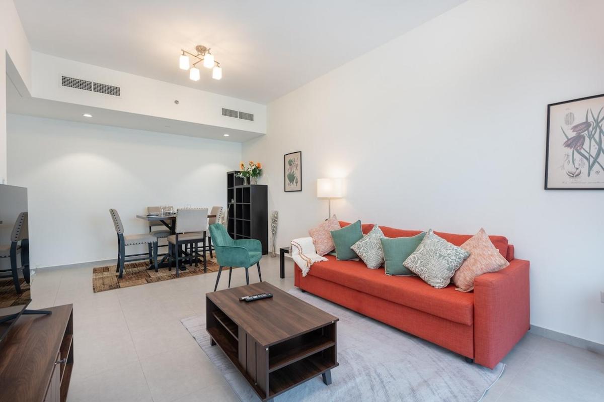Bright And Warm 2-bedroom In Al Barsha * Dubai