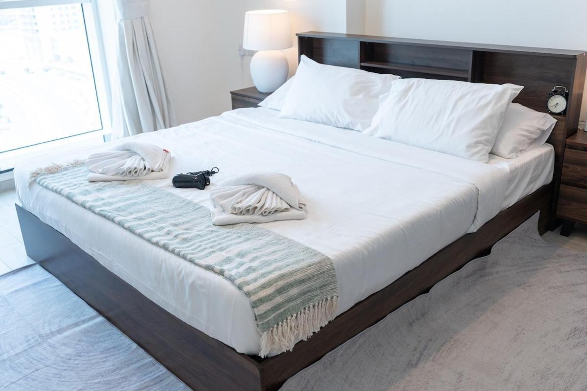 Bright And Warm 2-bedroom In Al Barsha