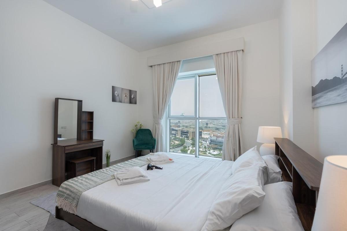 Apartment Bright And Warm 2-bedroom In Al Barsha