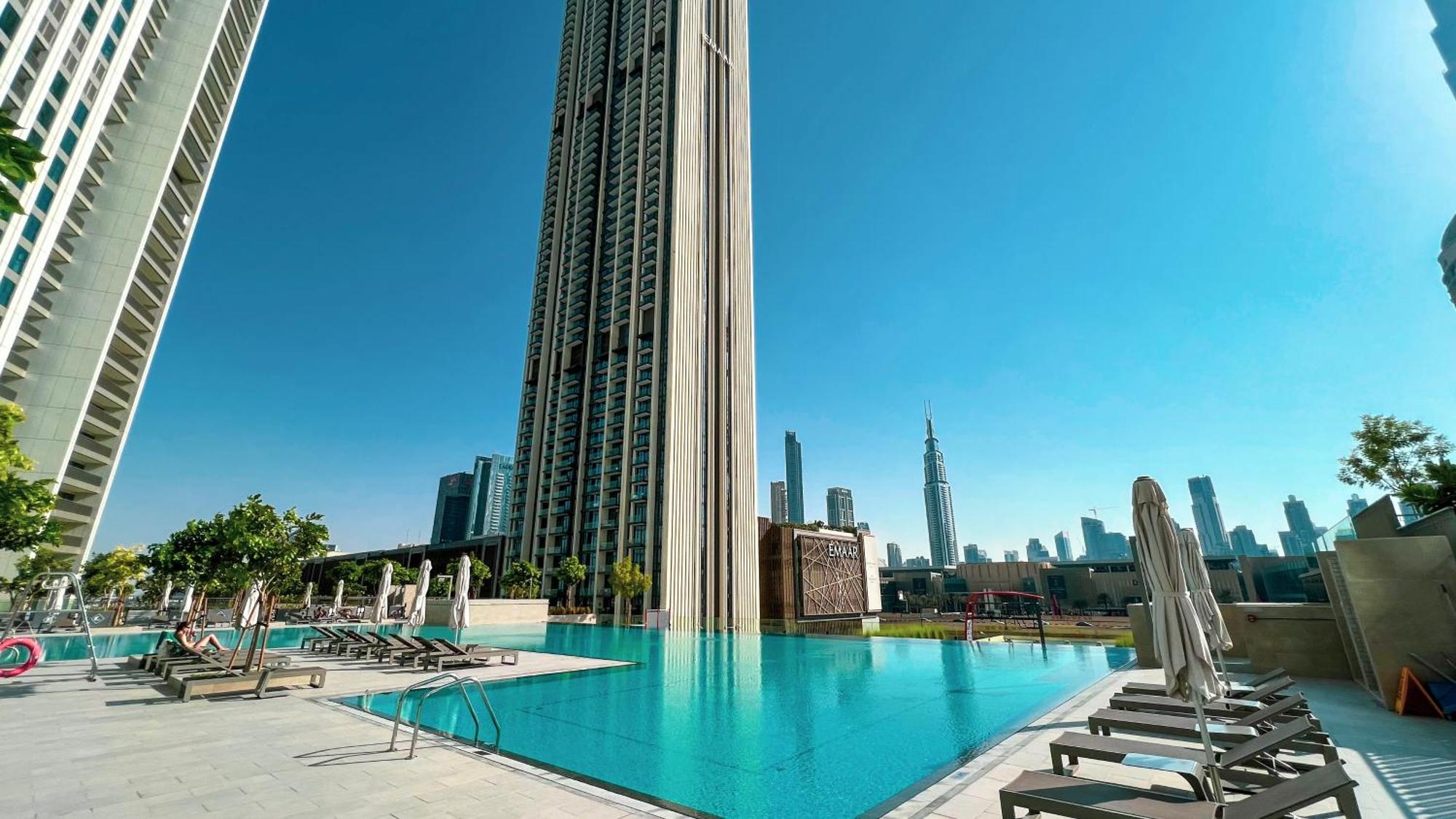 Apartment Premium 2 Bedroom High-floor Offering Spectacular Burj Khalifa & Fountain Views, Steps Away From Mall - Downtown By Stayfinity - Max 8 Guests *