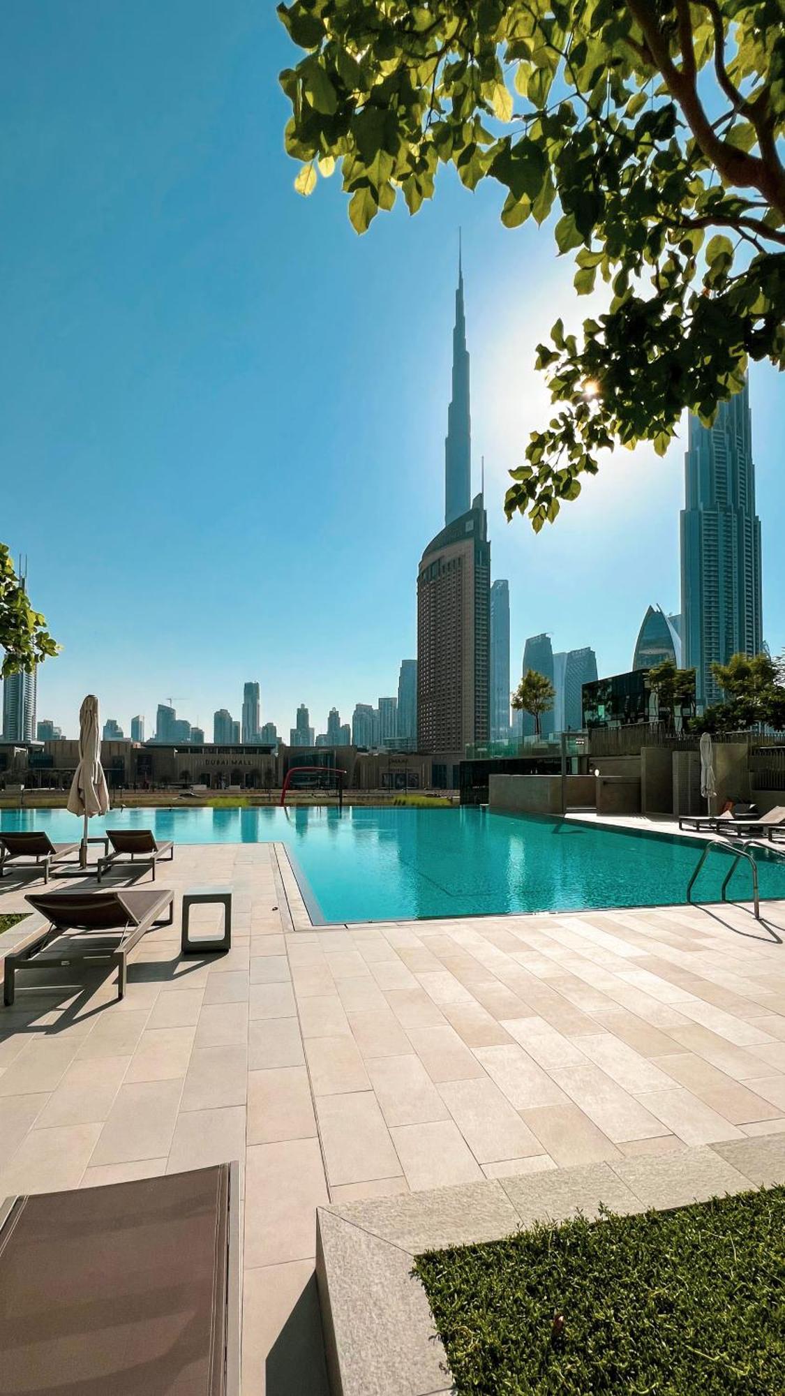 Premium 2 Bedroom High-floor Offering Spectacular Burj Khalifa & Fountain Views, Steps Away From Mall - Downtown By Stayfinity - Max 8 Guests Apartment Dubai