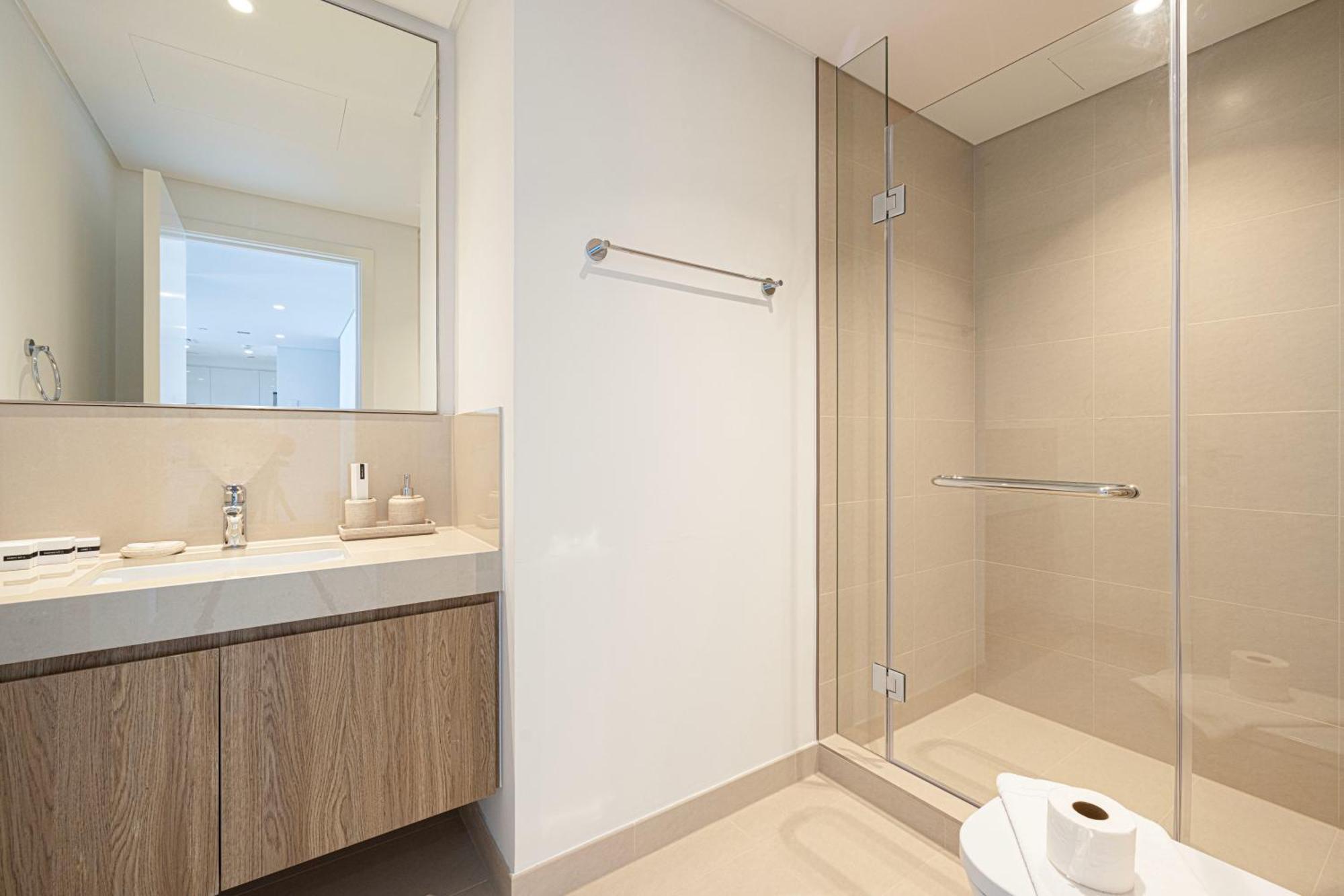 Premium 2 Bedroom High-floor Offering Spectacular Burj Khalifa & Fountain Views, Steps Away From Mall - Downtown By Stayfinity - Max 8 Guests Apartment