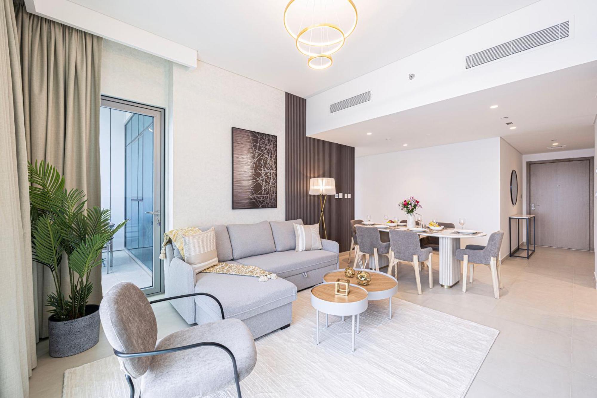 Premium 2 Bedroom High-floor Offering Spectacular Burj Khalifa & Fountain Views, Steps Away From Mall - Downtown By Stayfinity - Max 8 Guests