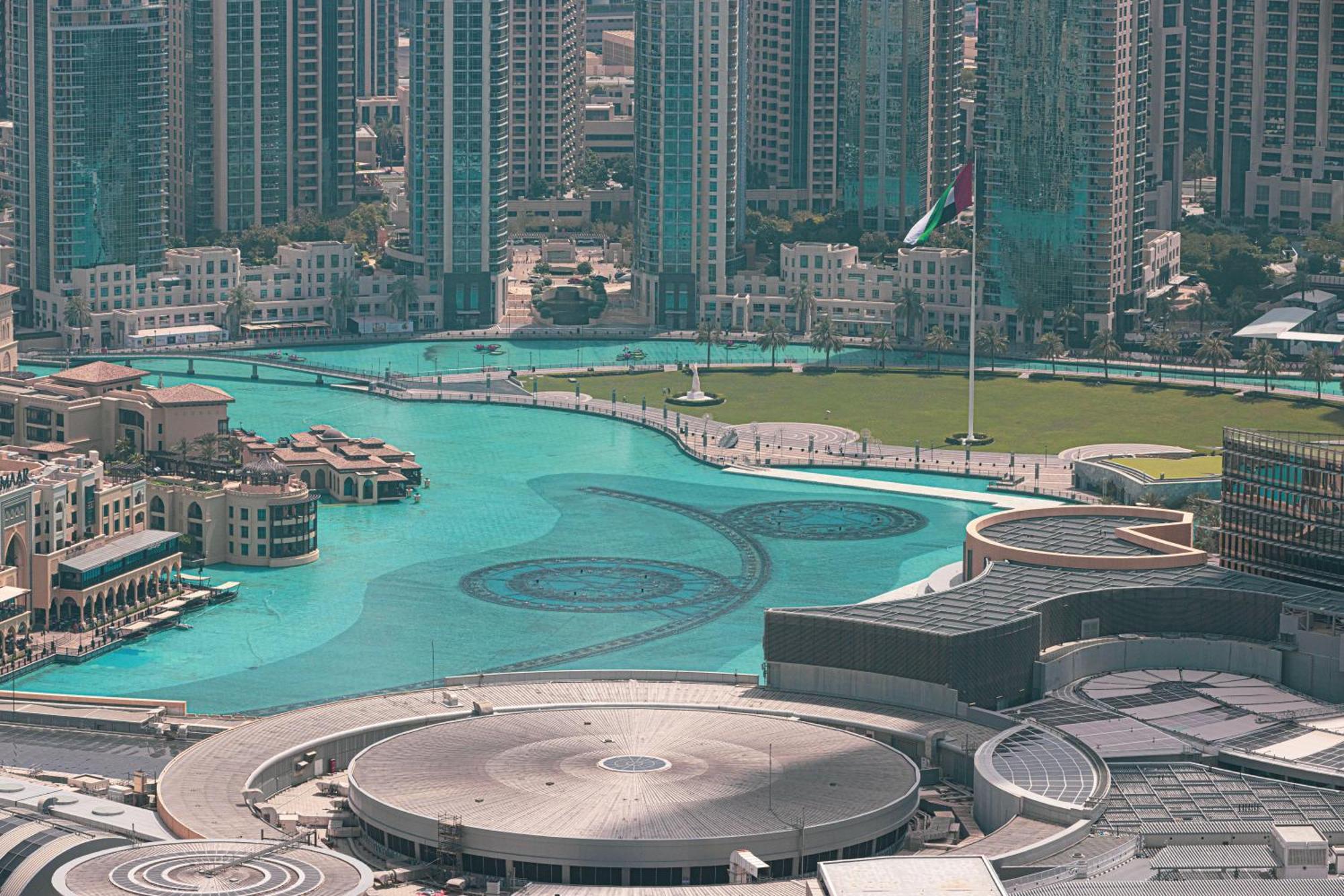 Premium 2 Bedroom High-floor Offering Spectacular Burj Khalifa & Fountain Views, Steps Away From Mall - Downtown By Stayfinity - Max 8 Guests