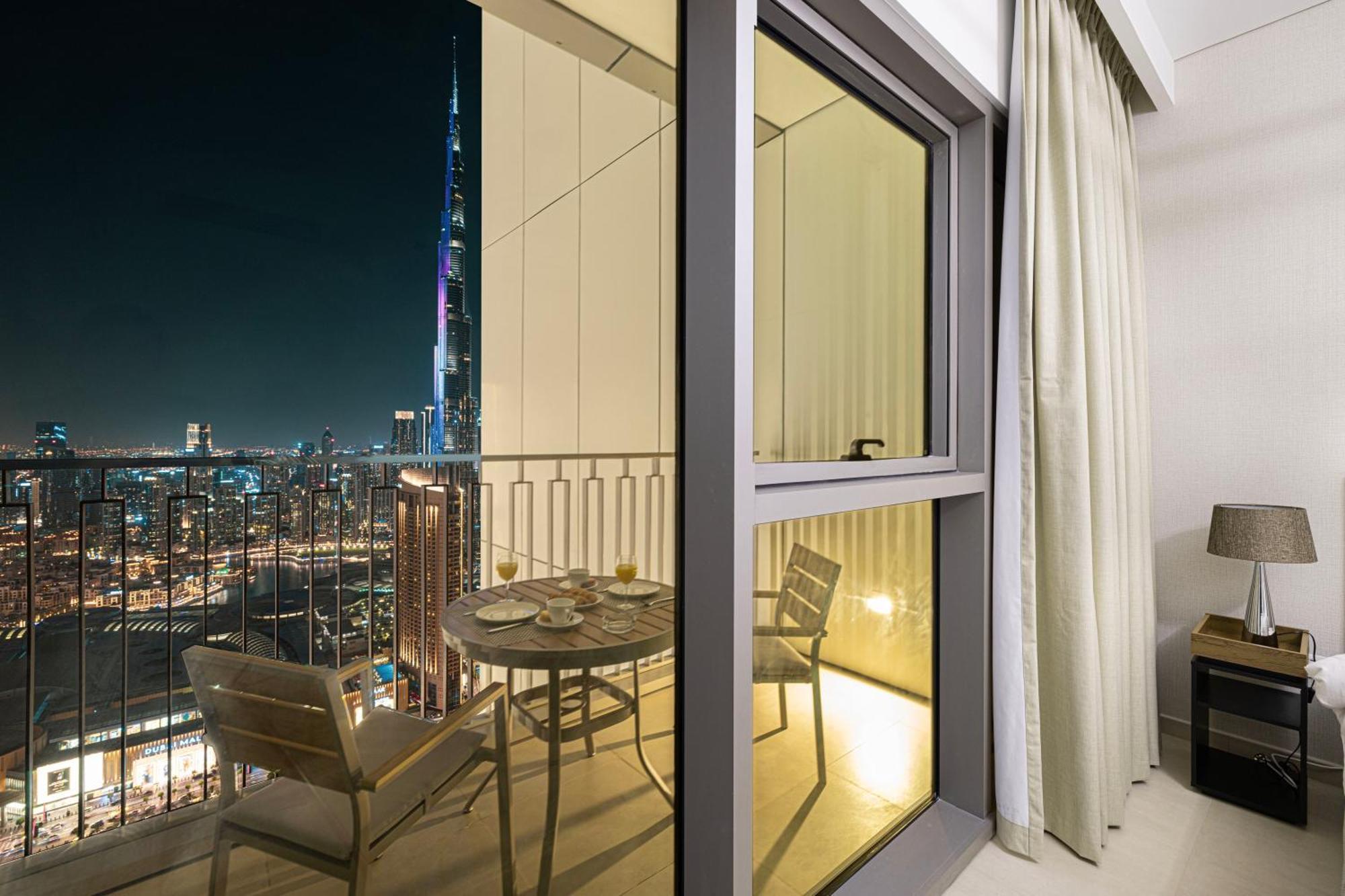 Premium 2 Bedroom High-floor Offering Spectacular Burj Khalifa & Fountain Views, Steps Away From Mall - Downtown By Stayfinity - Max 8 Guests Apartment