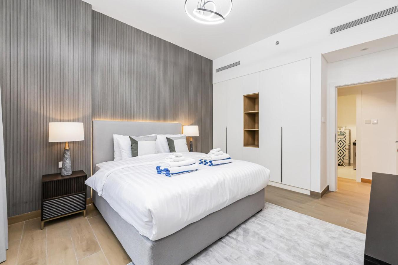 Apartment Luxury Lifestyle At La Sirene Port De La Jumeirah 1