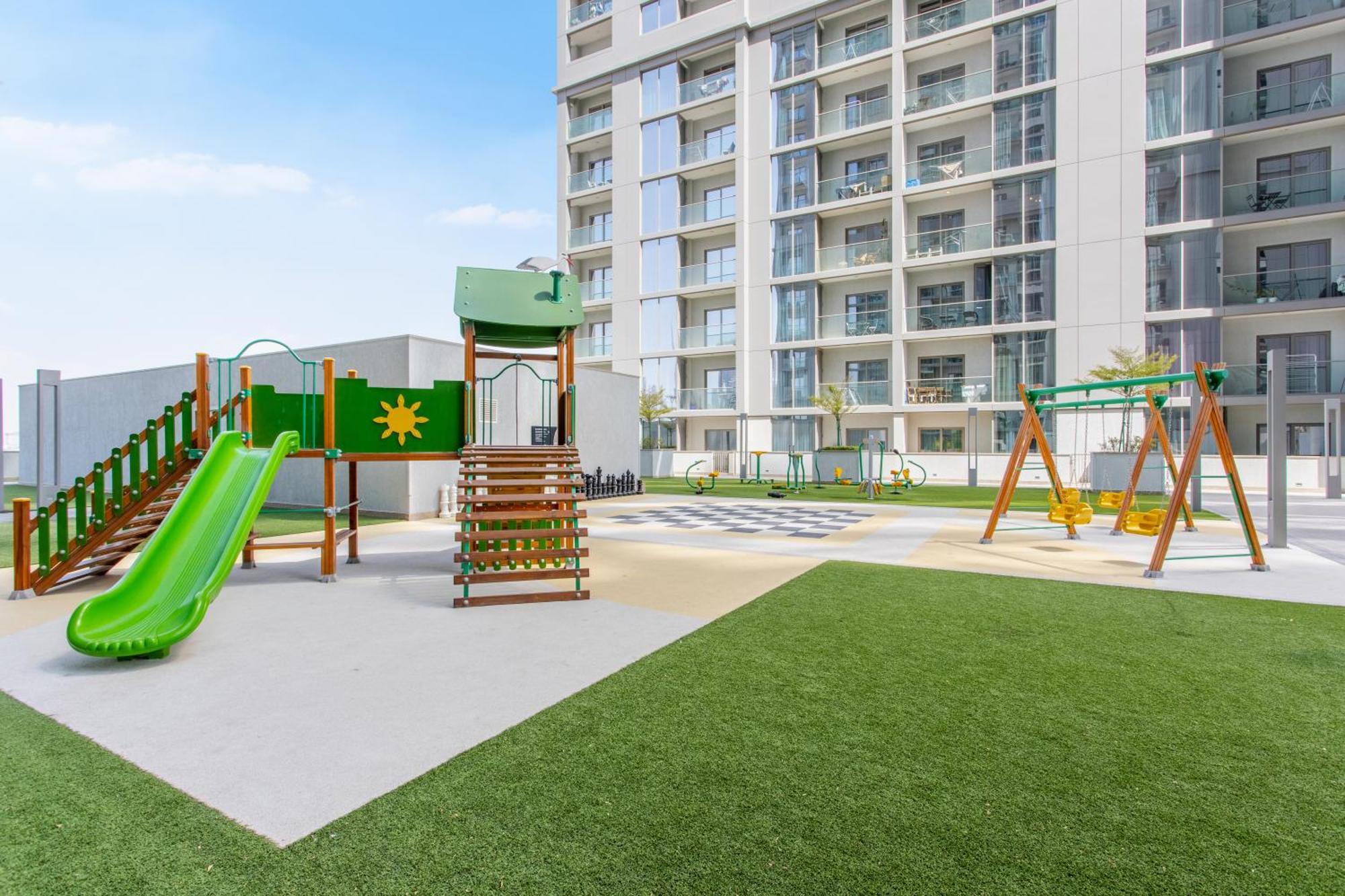 By Latinem Luxury 1br Cv A2807 Near Mall Apartment Dubai