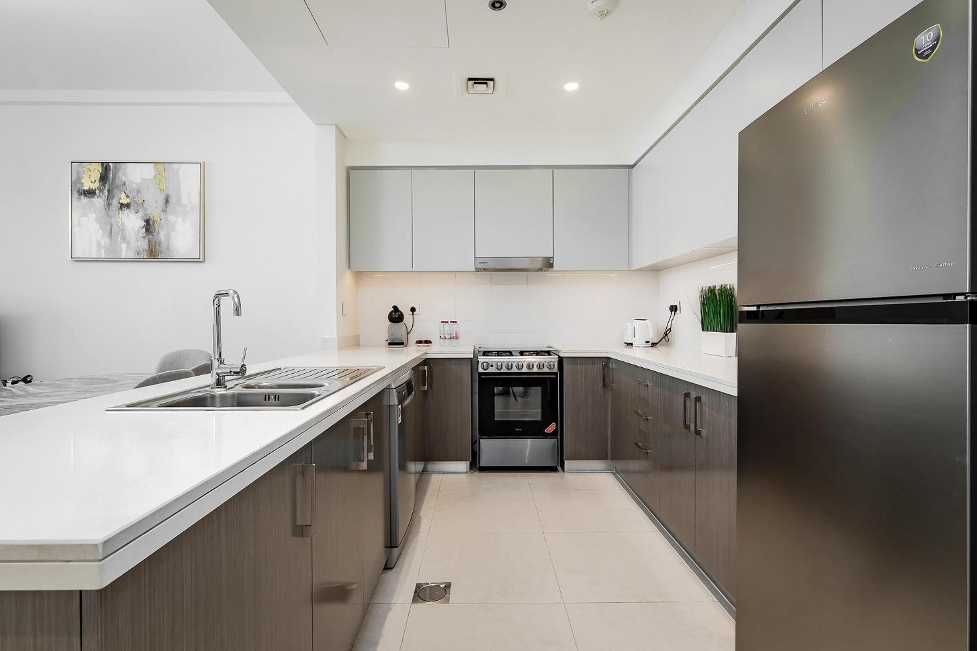 Skyline Luxe Downtown Living Apartment *