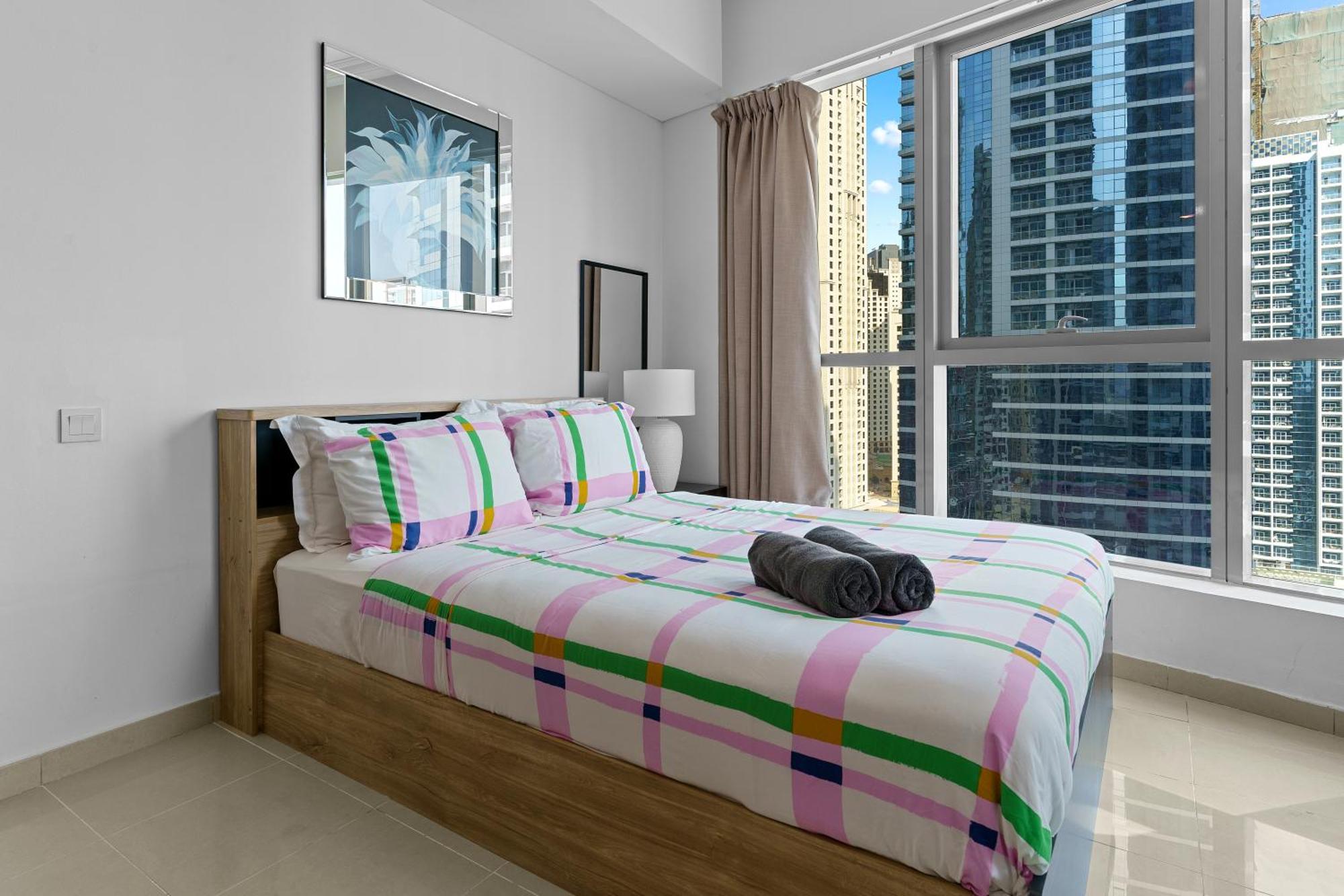 Apartment Cozy Marina View With Modern Gym & Pool, Steps To & Metro *