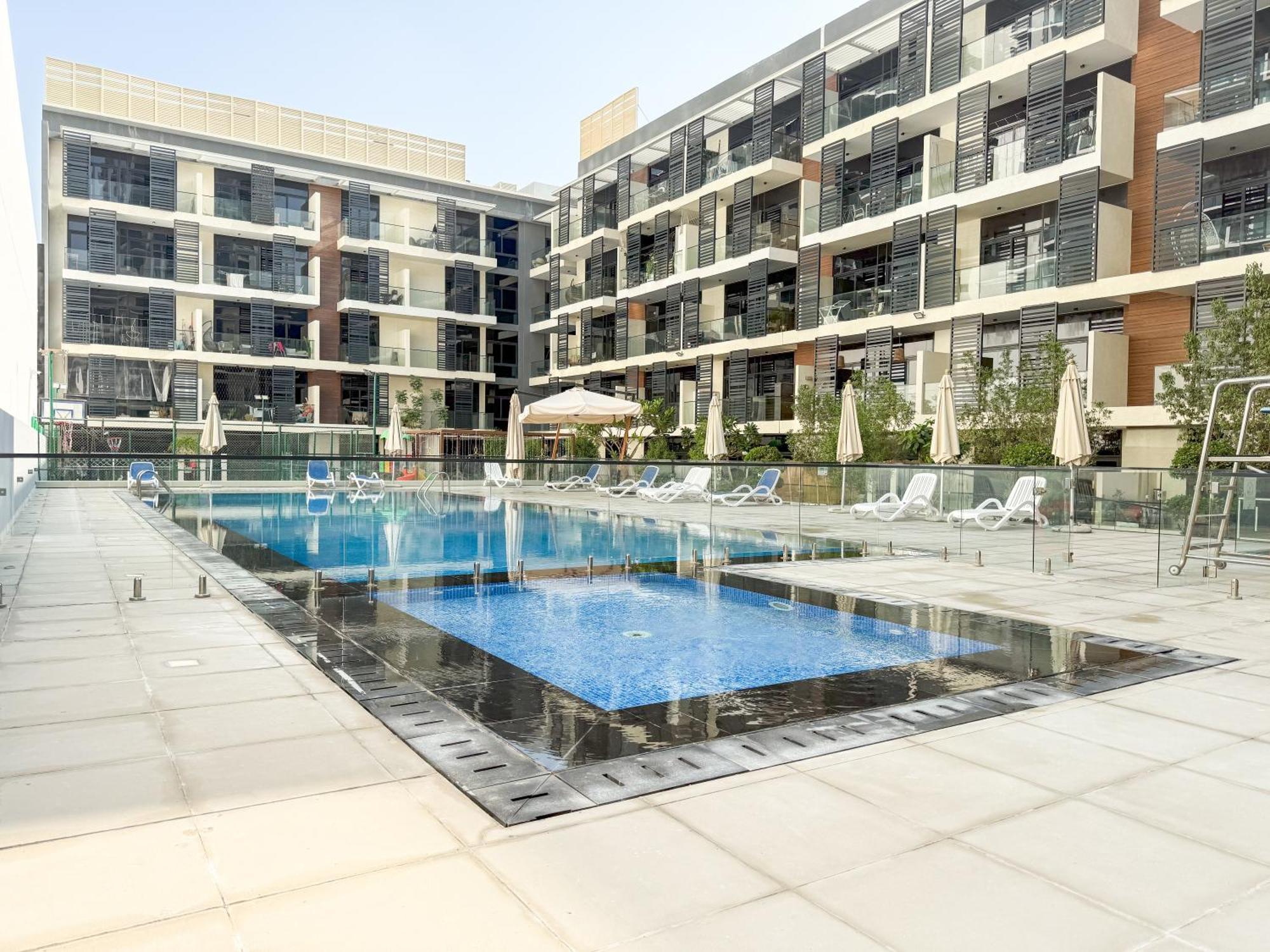 Apartment Tastefully Decorated 1 Bedroom In Jvc Dubai