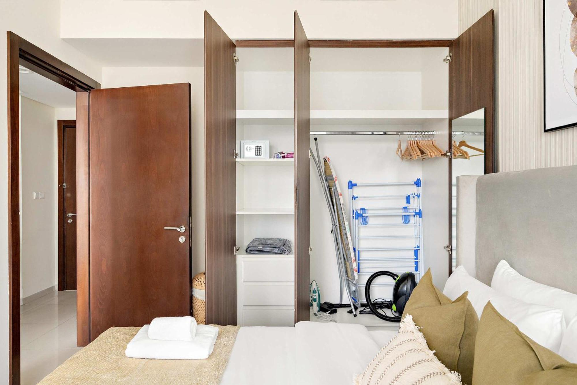 Silkhaus Stylish 1bdr In Vera Tower Nearby Canal *