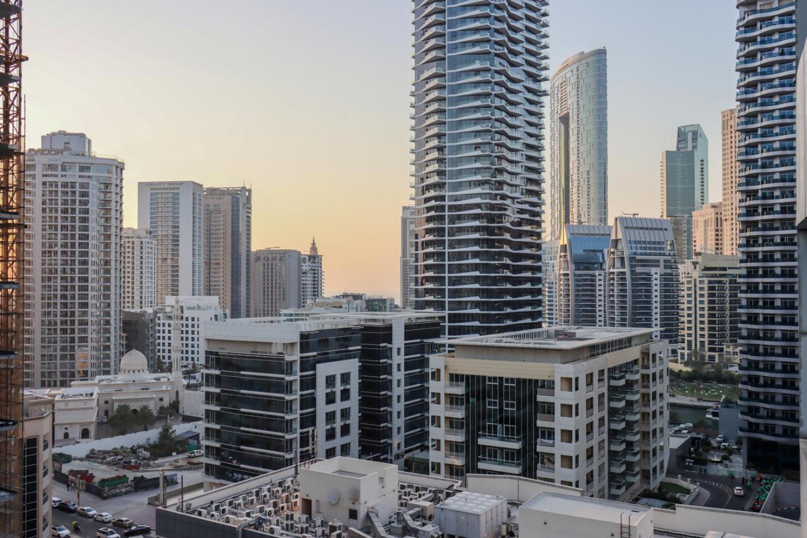 Livbnb - Casa Aruri,1b Marina Escape Near Metro, Mall And Promenade Apartment Dubai