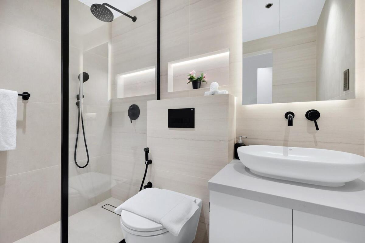 First Class 2br Serene Luxury Retreat Dubai