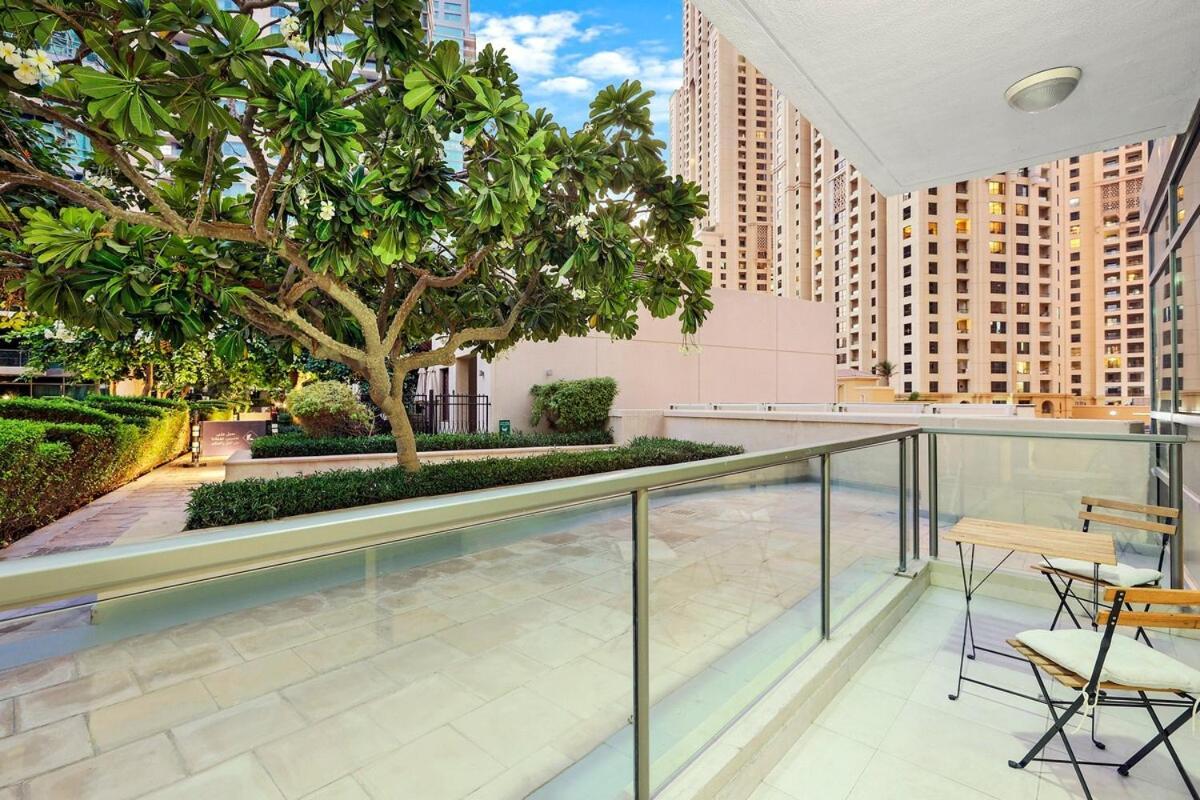 Apartment First Class 2br Serene Luxury Retreat