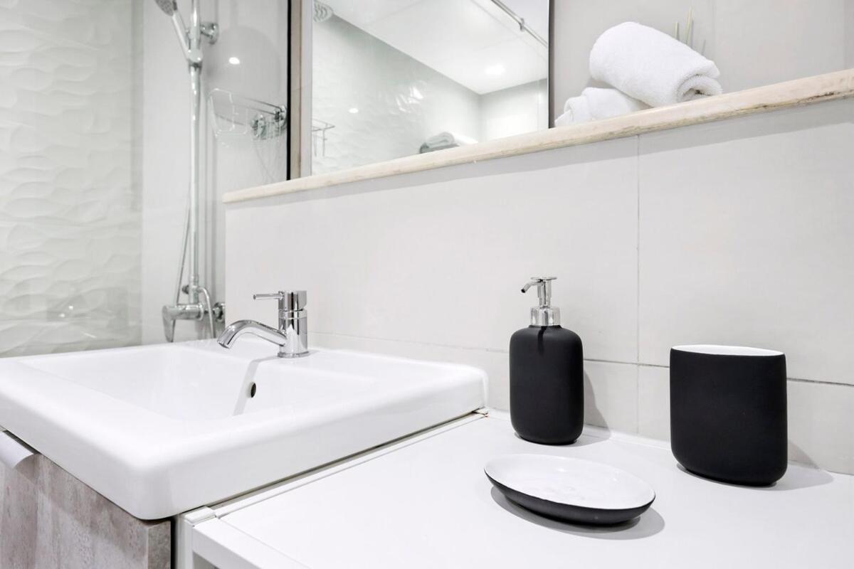 First Class 2br Serene Luxury Retreat Dubai