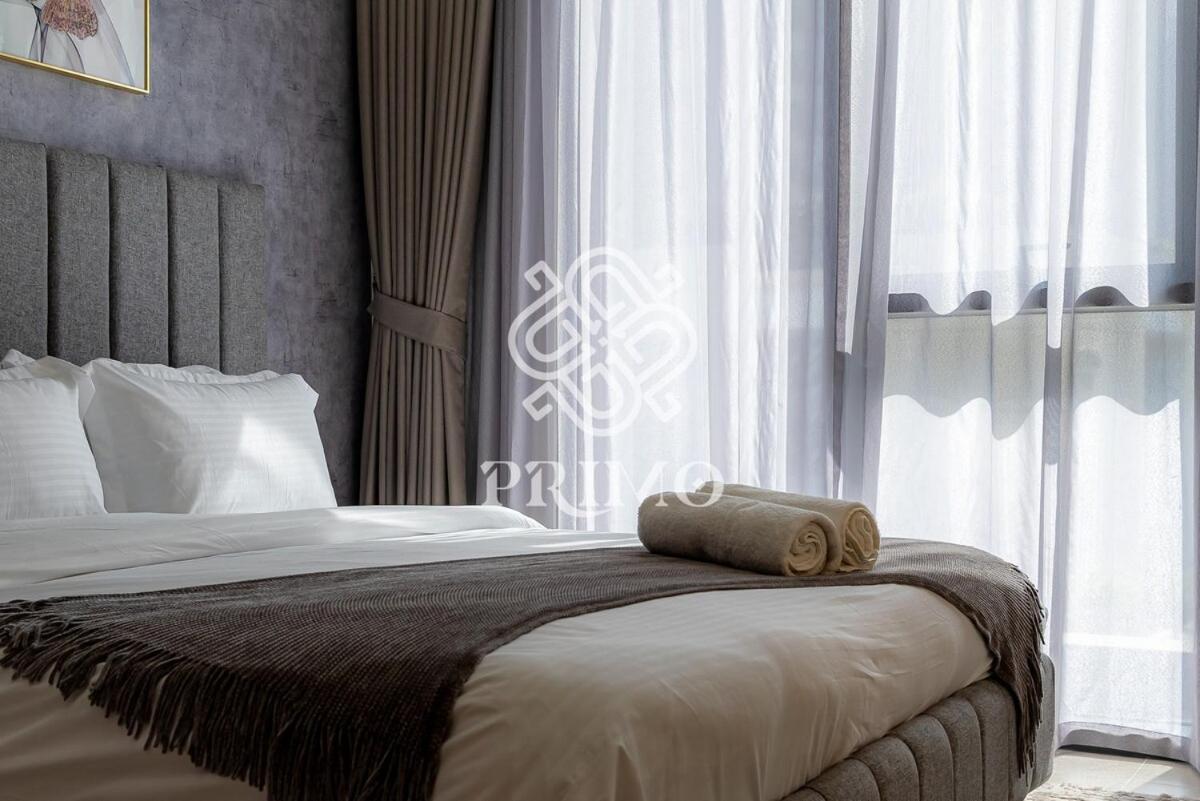 Bright & Stylish 2-bedroom At Creek Edge Tower 2