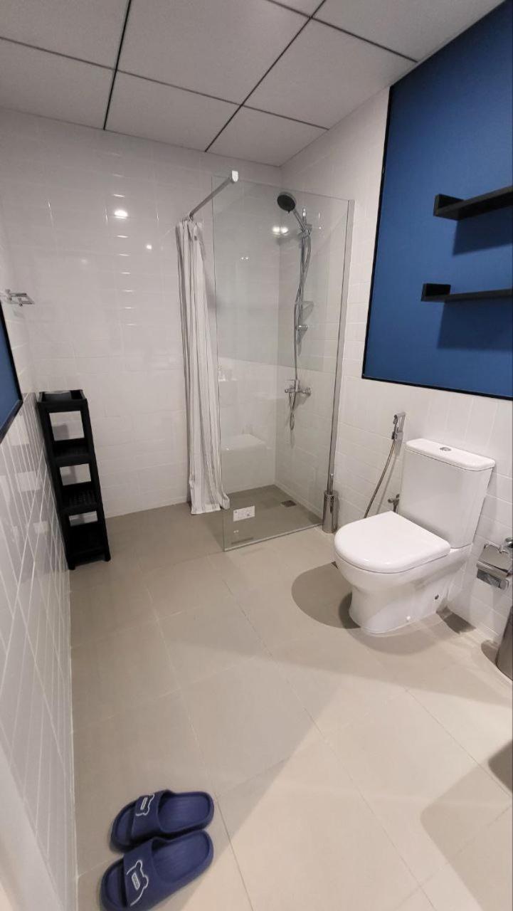 Modern 2br -5min To Metro-unit 211 Dubai