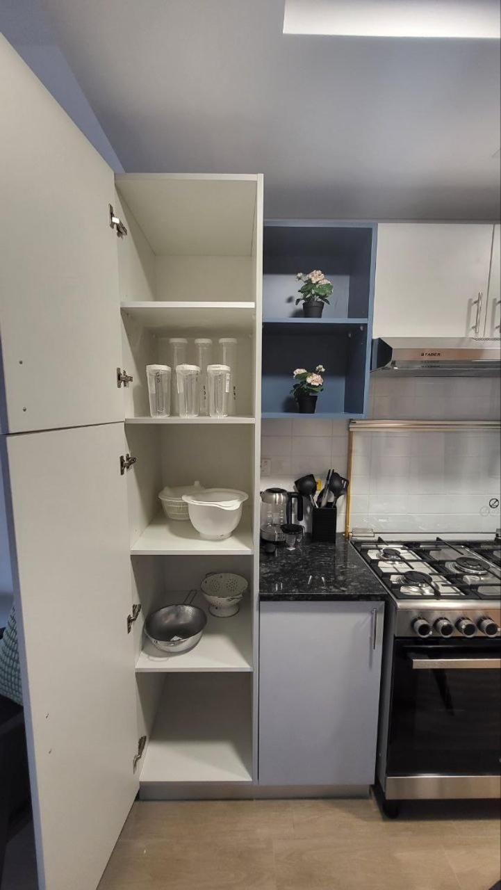 Apartment Modern 2br -5min To Metro-unit 211 Dubai