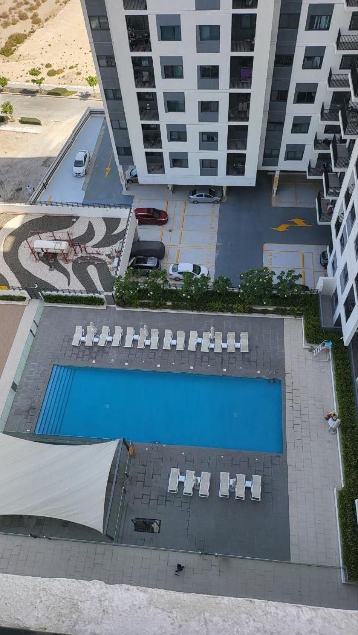 Modern 2br -5min To Metro-unit 211 Dubai