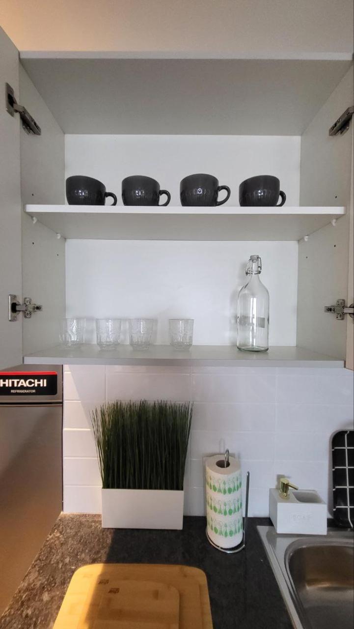 Modern 2br -5min To Metro-unit 211
