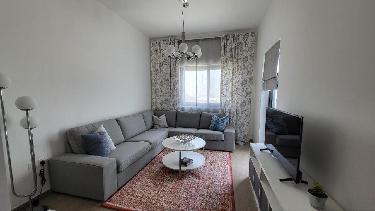 Apartment Modern 2br -5min To Metro-unit 211