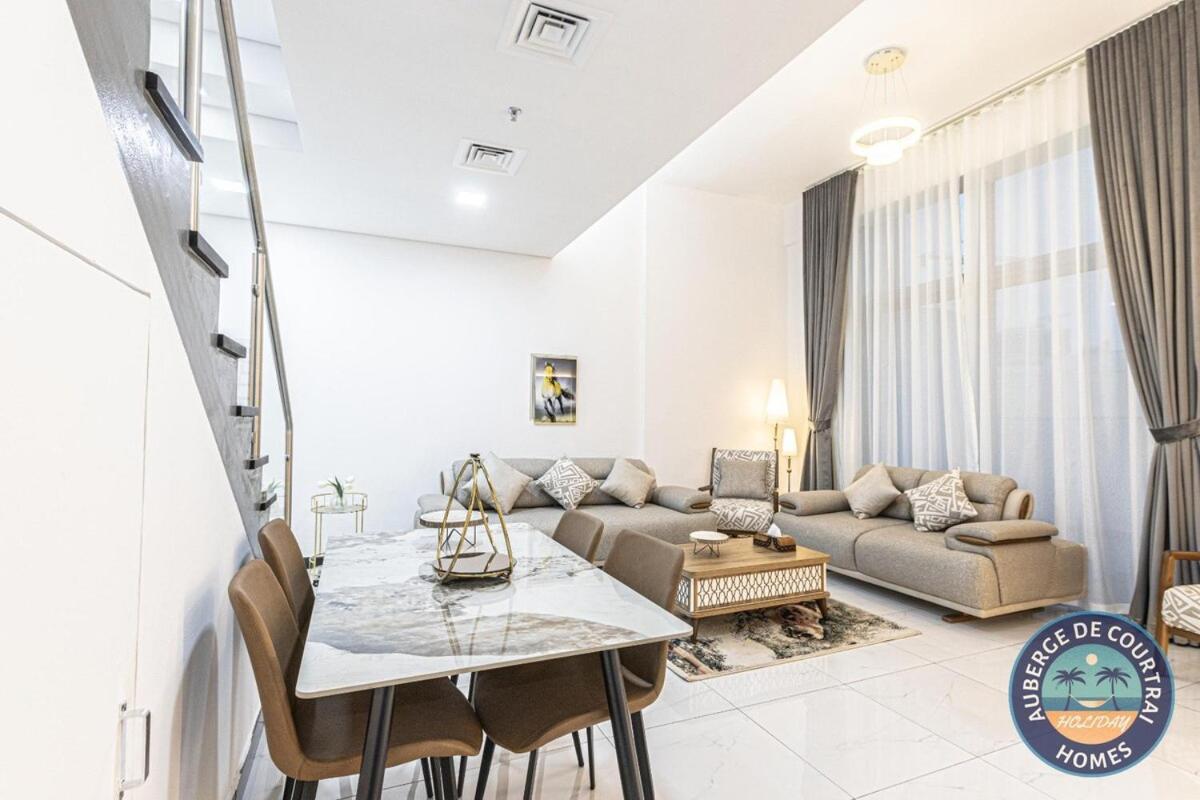 Apartment 2br Duplex Stunning Views,near Circle Mall & Park *