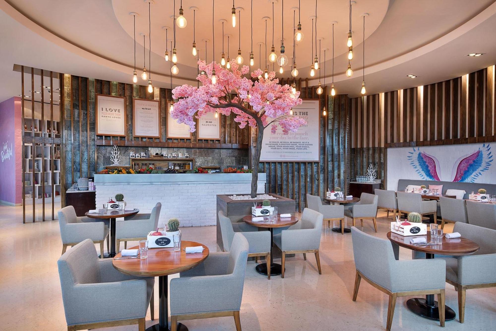 Le Meridien Mina Seyahi & Waterpark Resort Dubai