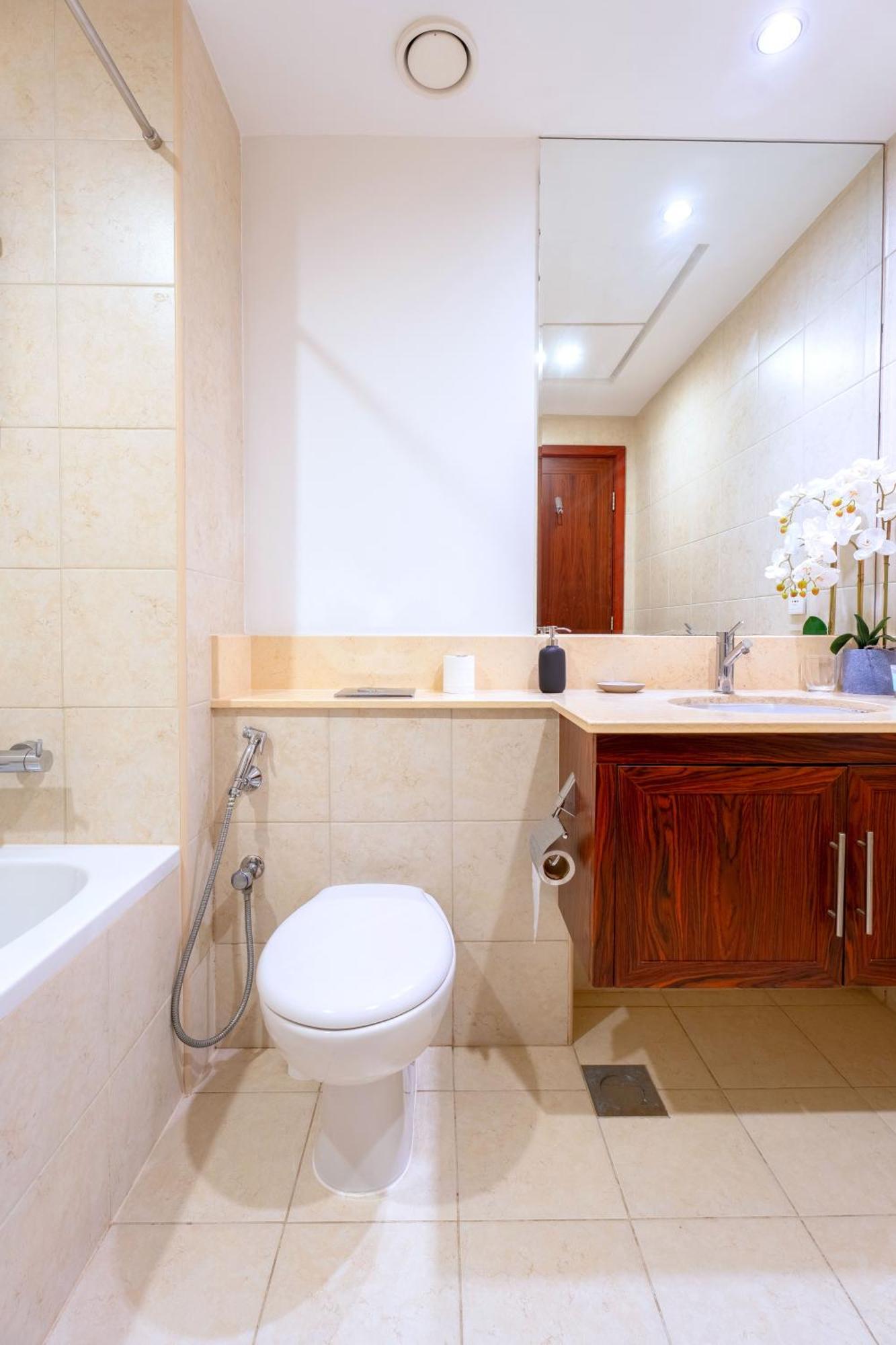 Ina Homes-residences Tower 7 Full Burj Khalifa & Fountain Views Dubai
