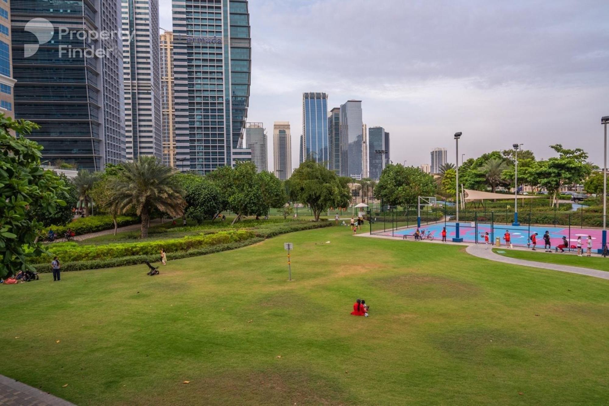 Click - Jlt - & Balcony Lakes View Entire -jn *