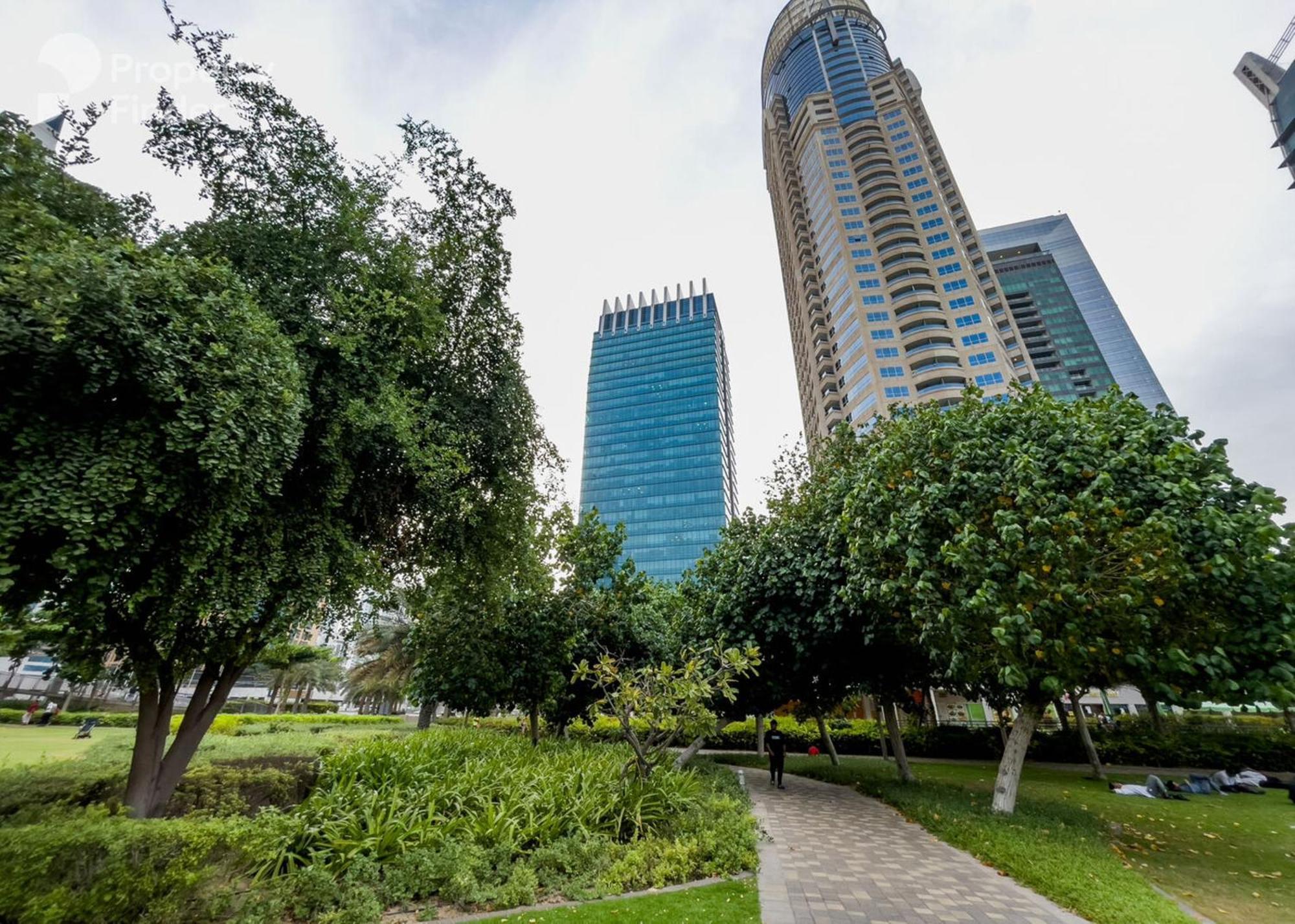 Click - Jlt - & Balcony Lakes View Entire -jn