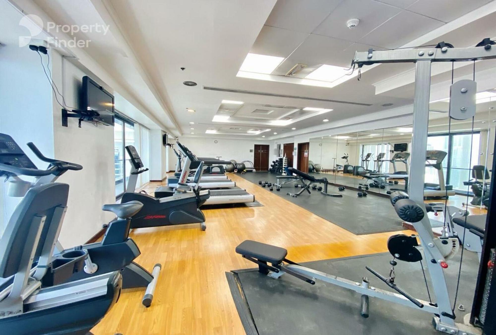 Click - Jlt - & Balcony Lakes View Entire -jn Apartment Dubai
